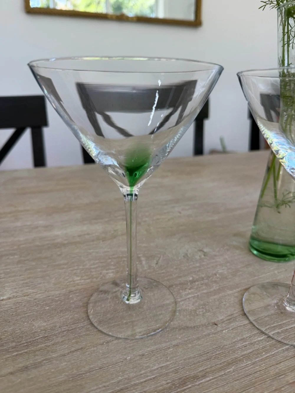🌱 Vintage Tear Drop Drip Martini Glasses, One Red and One Green! Delicate Modern